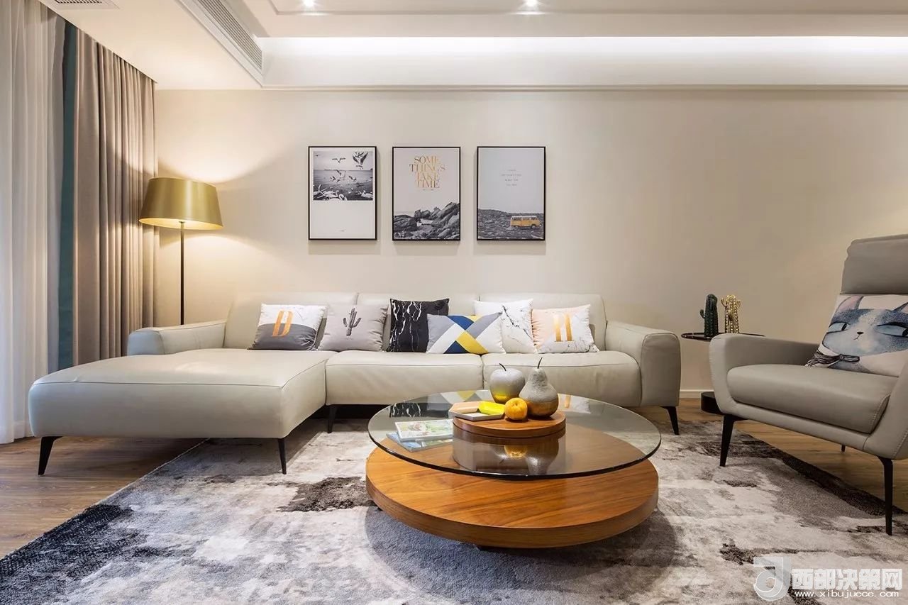 沙發(fā)背景墻選對(duì)裝飾畫，才能美了整個(gè)客廳空間！