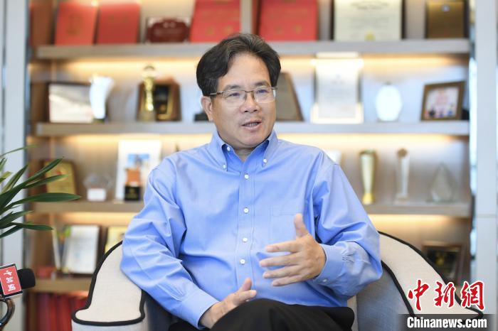 全國(guó)人大代表建議逐步禁止產(chǎn)、銷(xiāo)電子煙