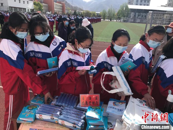 圖為西藏自治區(qū)應急管理廳在學校開展安全生產(chǎn)宣傳(資料圖)。西藏自治區(qū)應急管理廳 供圖