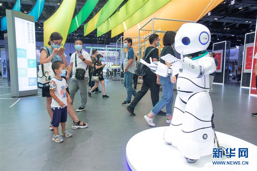 (新華全媒頭條·圖文互動(dòng))(9)擘畫(huà)新藍(lán)圖 開(kāi)啟新征程——寫(xiě)在黨的十九屆五中全會(huì)召開(kāi)之際