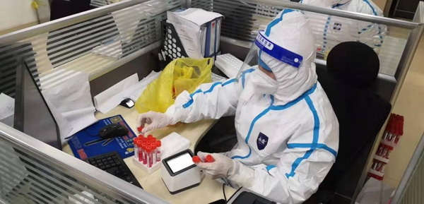 西安高新區(qū)第五十三疫情防控專(zhuān)班:“奔赴”與“守護(hù)” 西安高新區(qū)第五十三疫情防控專(zhuān)班:“奔赴”與“守護(hù)”