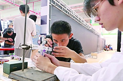 激勵(lì)創(chuàng)新，樹(shù)立“強(qiáng)國(guó)有我”鴻鵠志