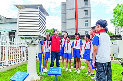 激勵(lì)創(chuàng)新，樹(shù)立“強(qiáng)國(guó)有我”鴻鵠志